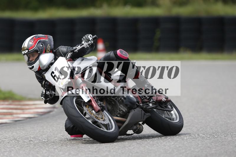 /37 28.07.2025 Dunlop Ride und Test Day ADR/Trackday Erfahren gelb Trackday schnell  rot/61